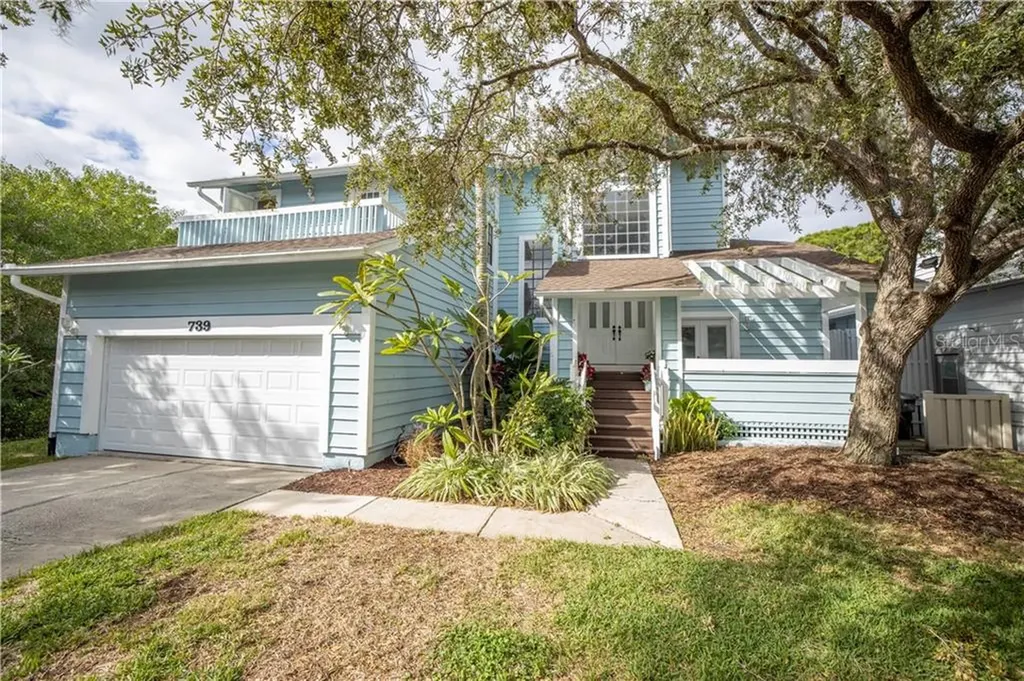 739 Captiva Court NE St Petersburg FL 33702