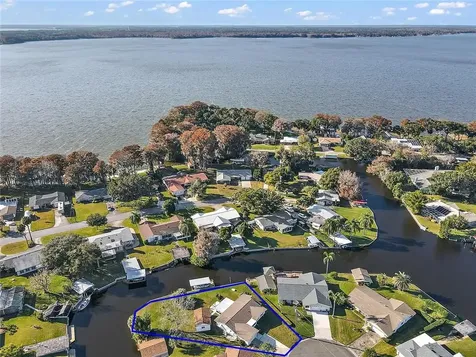 1631 Canal Court Tavares FL 32778