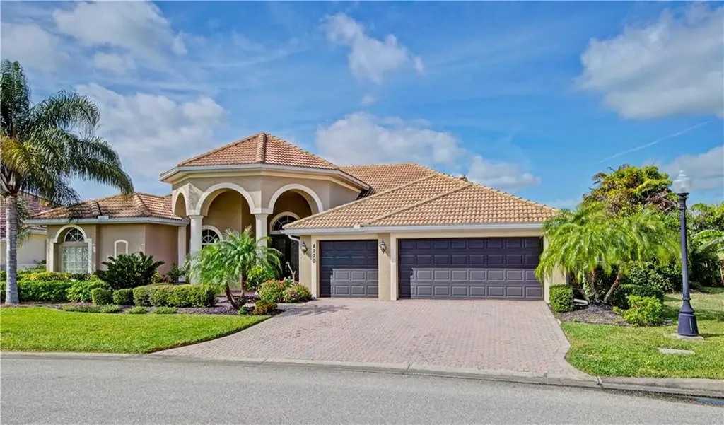 8270 Barton Farms Boulevard Sarasota FL 34240