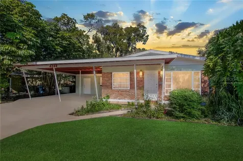 4209 W North B Street Tampa FL 33609