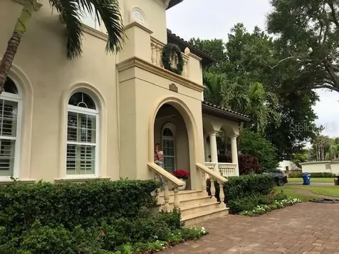901 Monterey Boulevard NE St Petersburg FL 33704