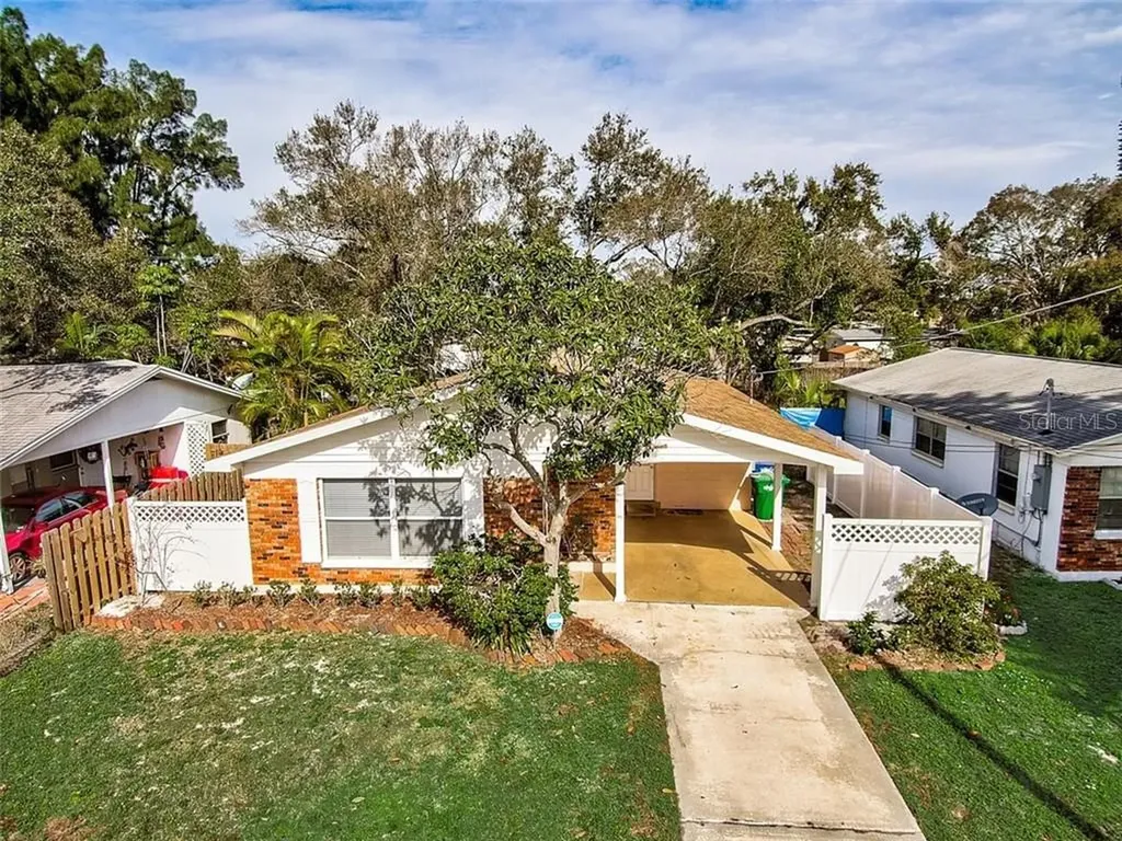 3817 W Iowa Avenue Tampa FL 33616