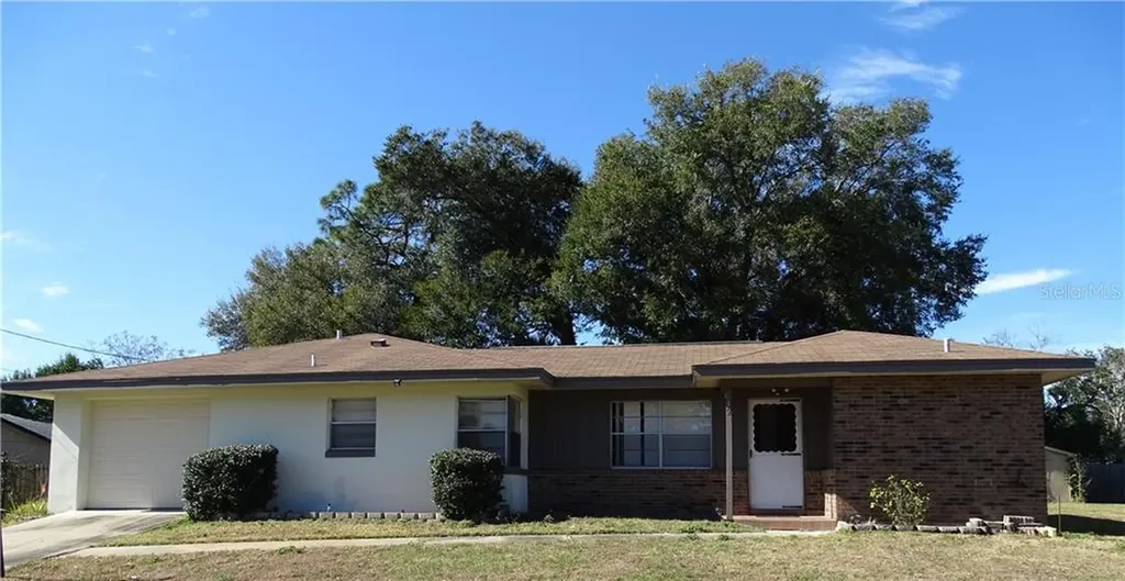 42 Hydrangea Lane Debary FL 32713