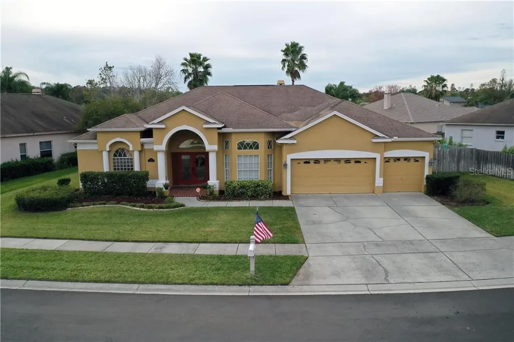 1433 Highwood Place Wesley Chapel FL 33543