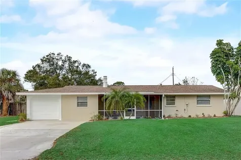 1101 Pineland Avenue Venice FL 34285
