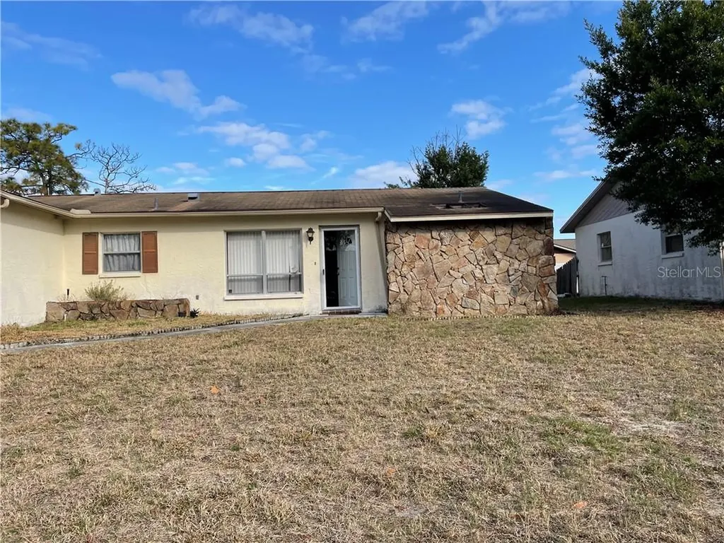 7405 Executive Woods Court Port Richey FL 34668