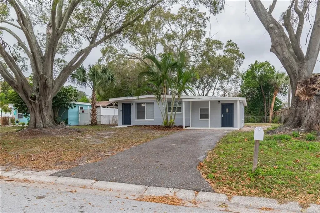 8267 Rose Terrace Seminole FL 33777