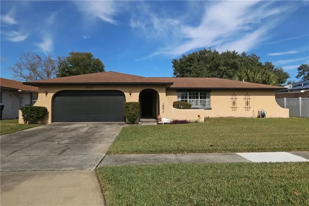 6745 Paul Revere Court Orlando FL 32809