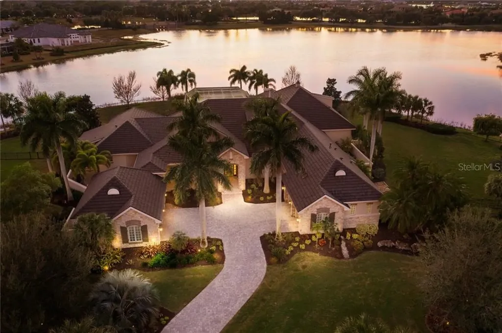 16006 Foremast Place Lakewood Ranch FL 34202