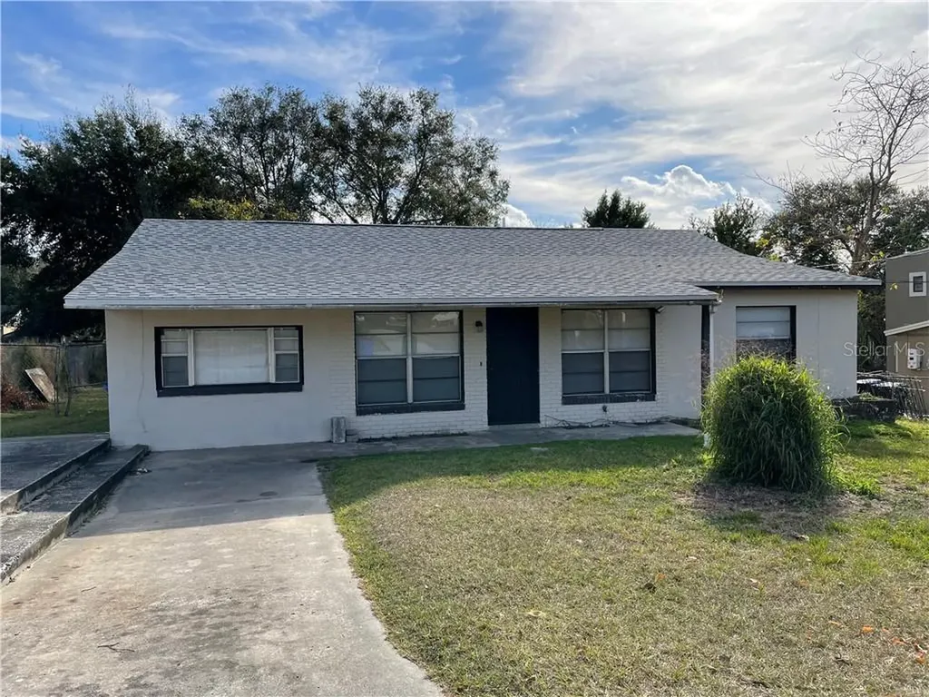 324 W Ella J Gilmore Street Apopka FL 32703