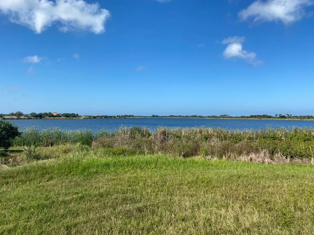 3207 Gulf City Road Ruskin FL 33570