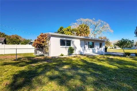 7401 35th Avenue N St Petersburg FL 33710