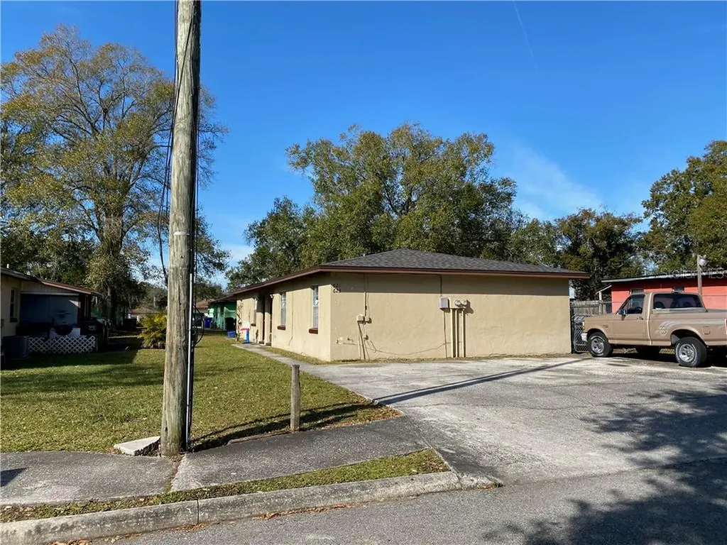 627 Montana Avenue Lakeland FL 33815