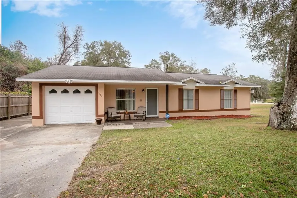 1562 Monroe Street Deland FL 32720
