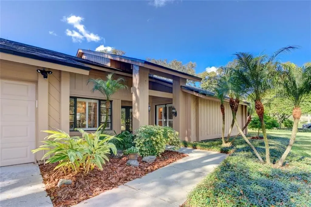 1801 Magdalene Manor Drive Tampa FL 33613