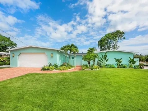 530 Key Royale Drive Holmes Beach FL 34217