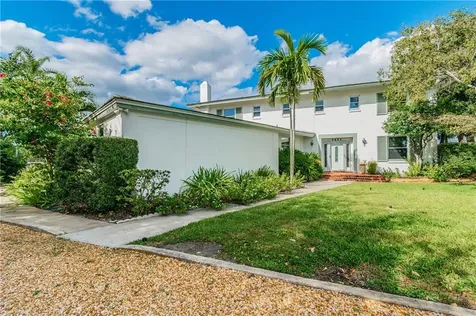 5833 Mariner Street Tampa FL 33609