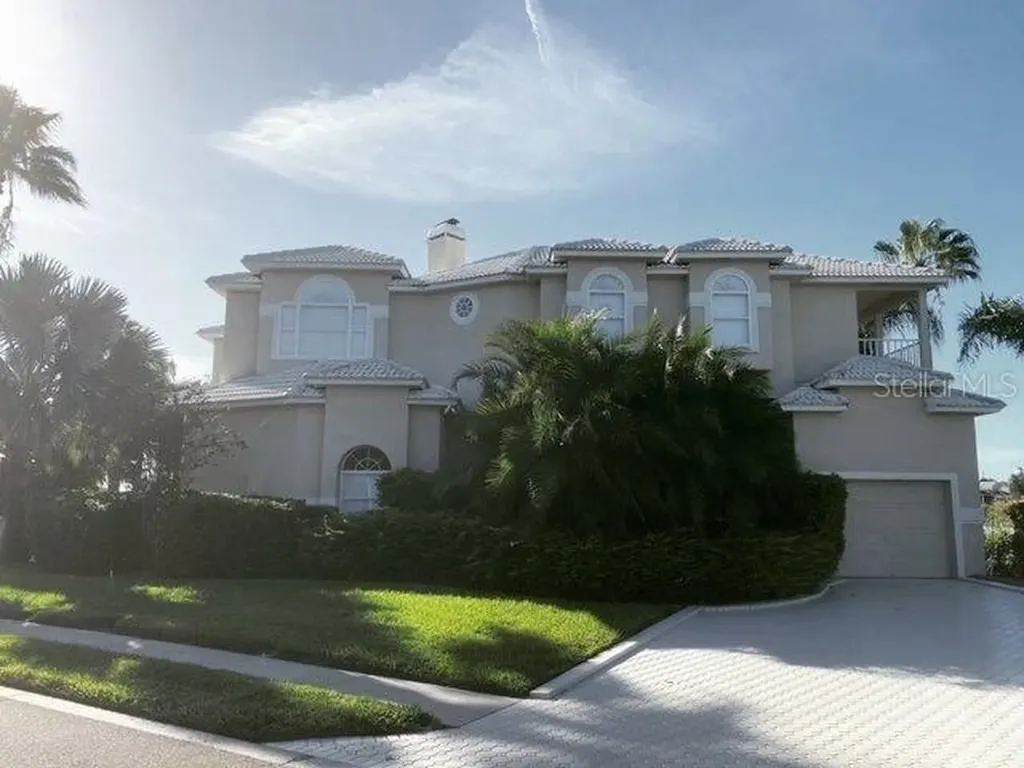 870 Symphony Isles Boulevard Apollo Beach FL 33572