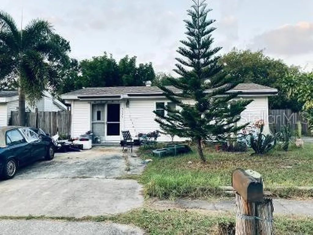 5135 Newton Avenue S Gulfport FL 33707