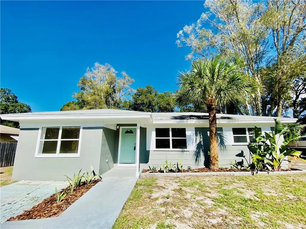 1352 Woodbine Street Clearwater FL 33755