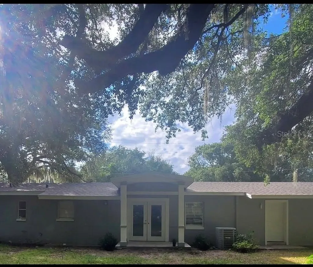 510 Goss Avenue Leesburg FL 34748