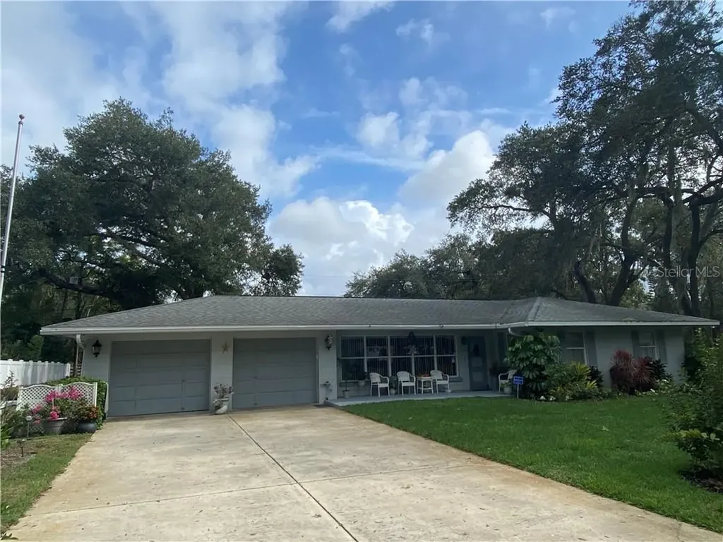 991 Rhodes Avenue Sarasota FL 34237