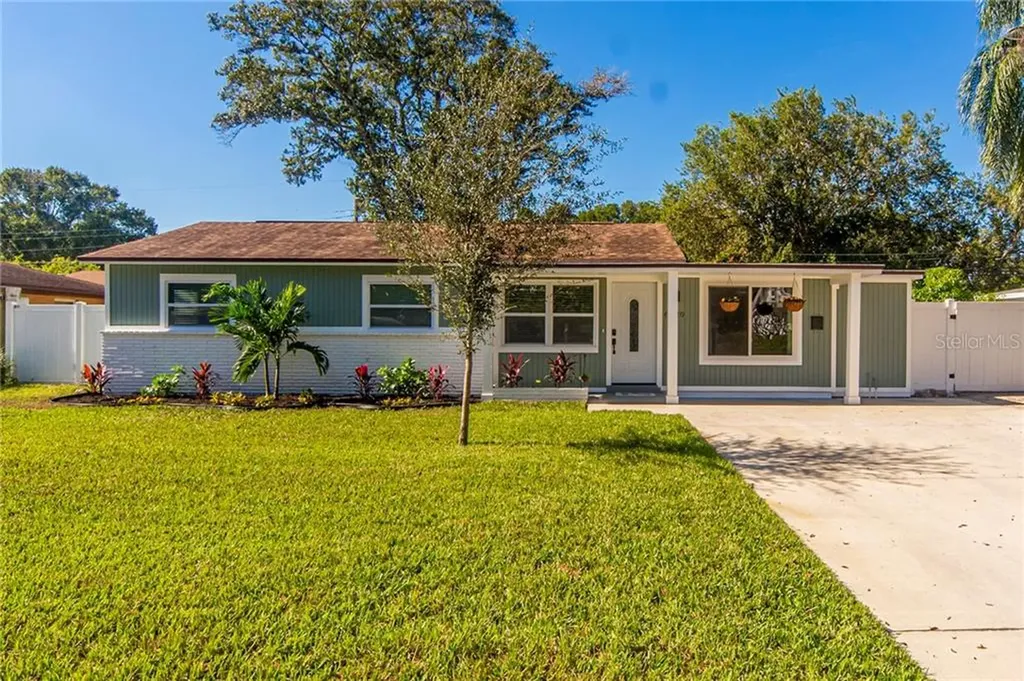 6520 15th Street N St Petersburg FL 33702