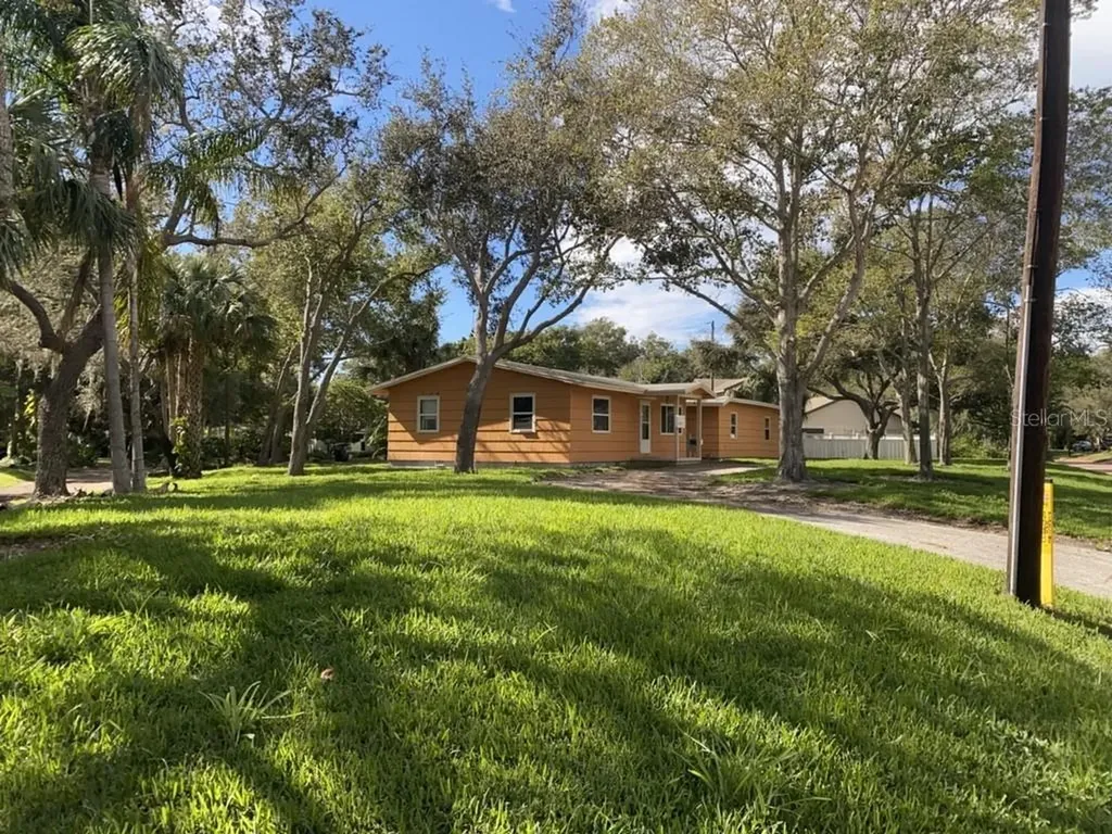 1800 Mound Place S St Petersburg FL 33712