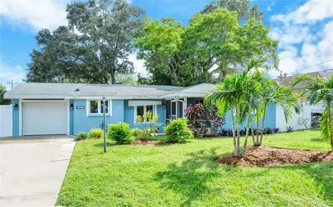 8803 Pohoy Avenue Sarasota FL 34231