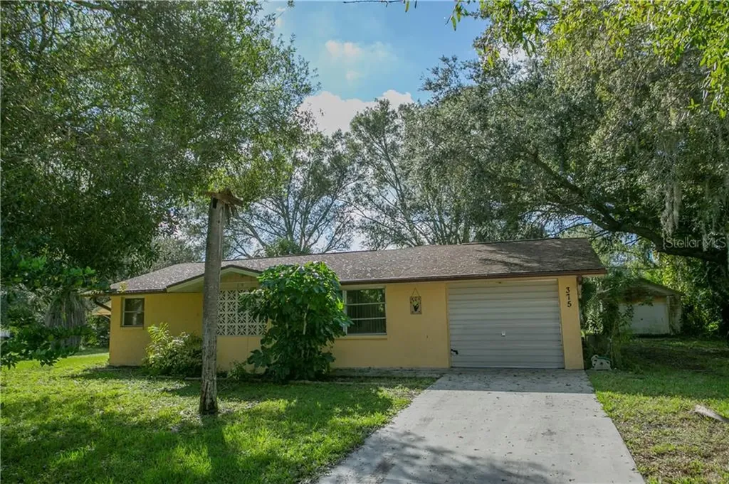 375 Gray Road Englewood FL 34223