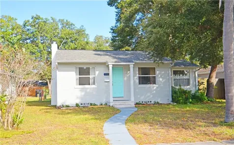743 51st Avenue N St Petersburg FL 33703