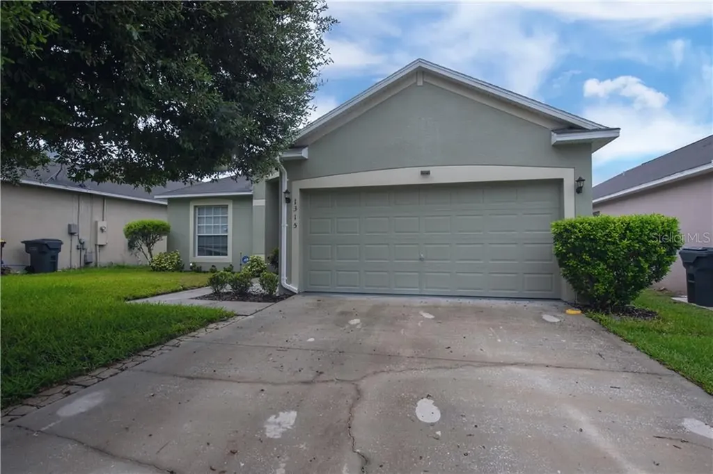 1315 Knollwood Drive Davenport FL 33837