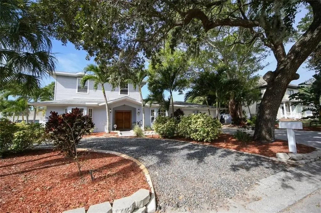 904 65th Street NW Bradenton FL 34209