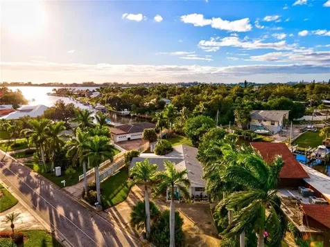 1885 Southpointe Drive Sarasota FL 34231