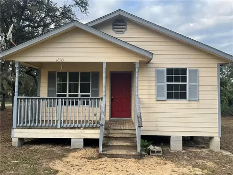 18475 SE 58th Place Ocklawaha FL 32179