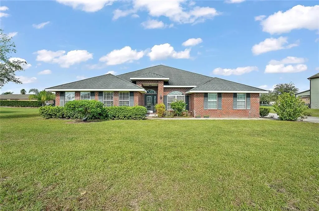 24207 Weldon Drive Eustis FL 32736