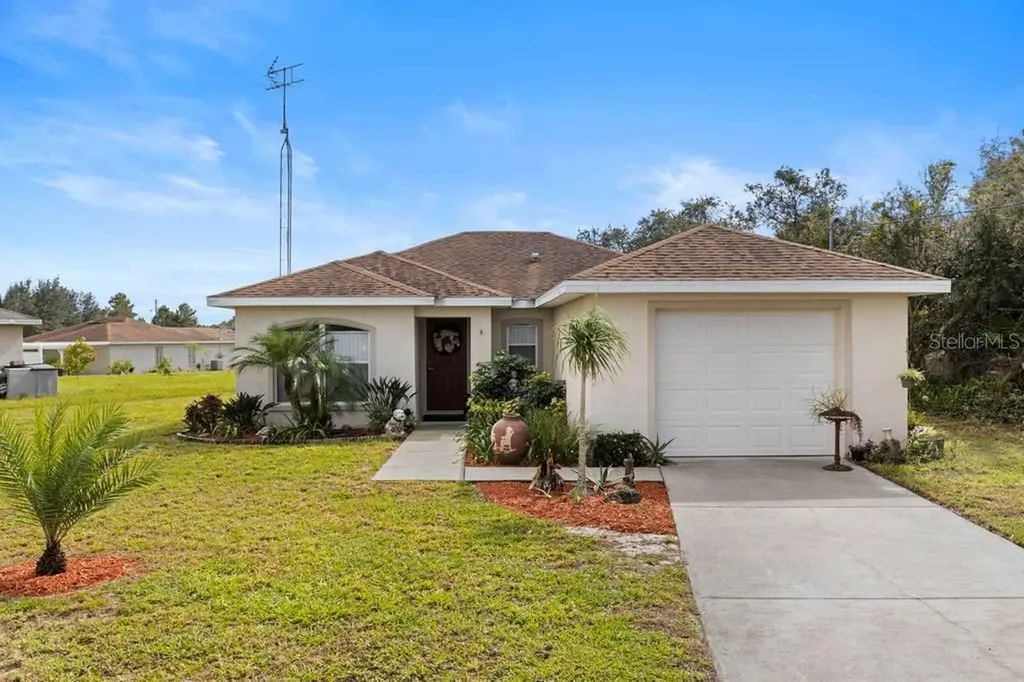 101 Ann Lane Frostproof FL 33843