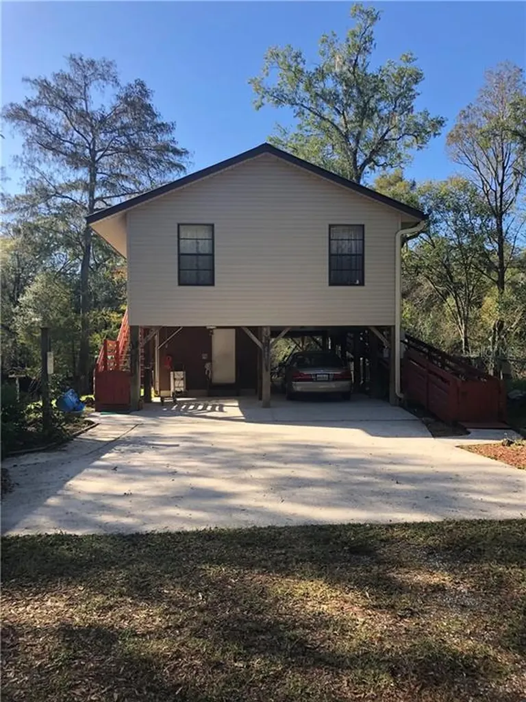 3236 Tarzan Street Dade City FL 33523