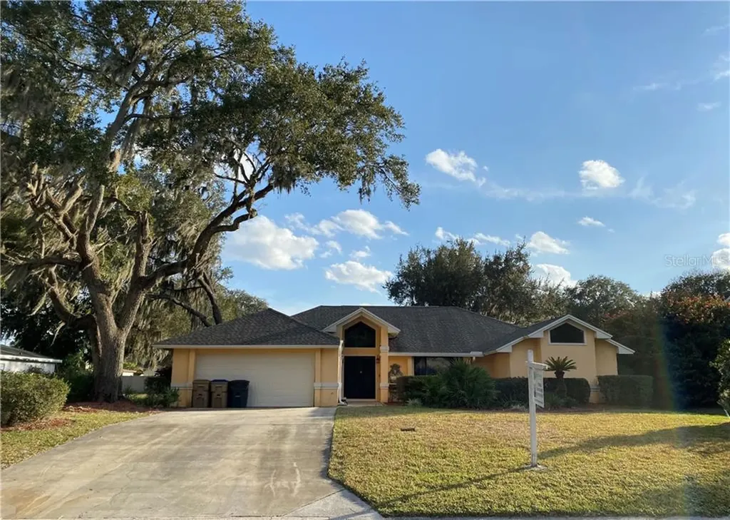 1584 Skyline Drive Kissimmee FL 34744