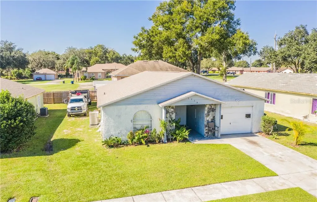 1710 Terry Circle NE Winter Haven FL 33881
