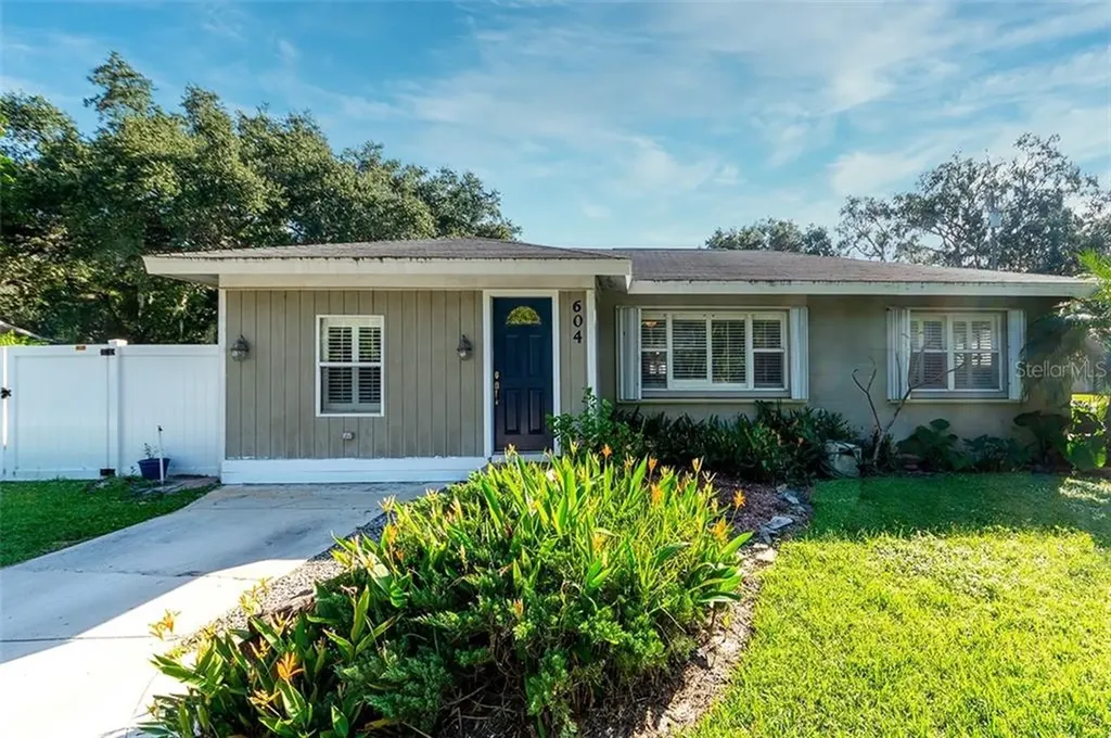 604 16th Avenue W Palmetto FL 34221