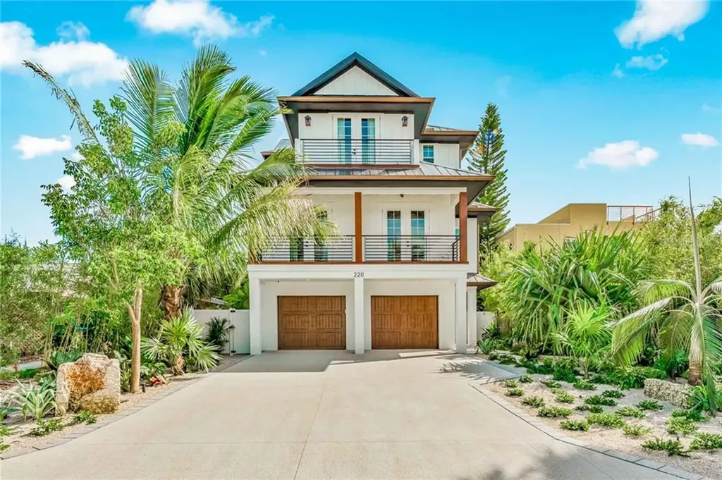 220 Coolidge Drive Sarasota FL 34236