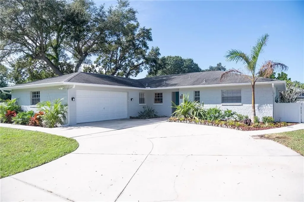 407 13th Street SW Ruskin FL 33570