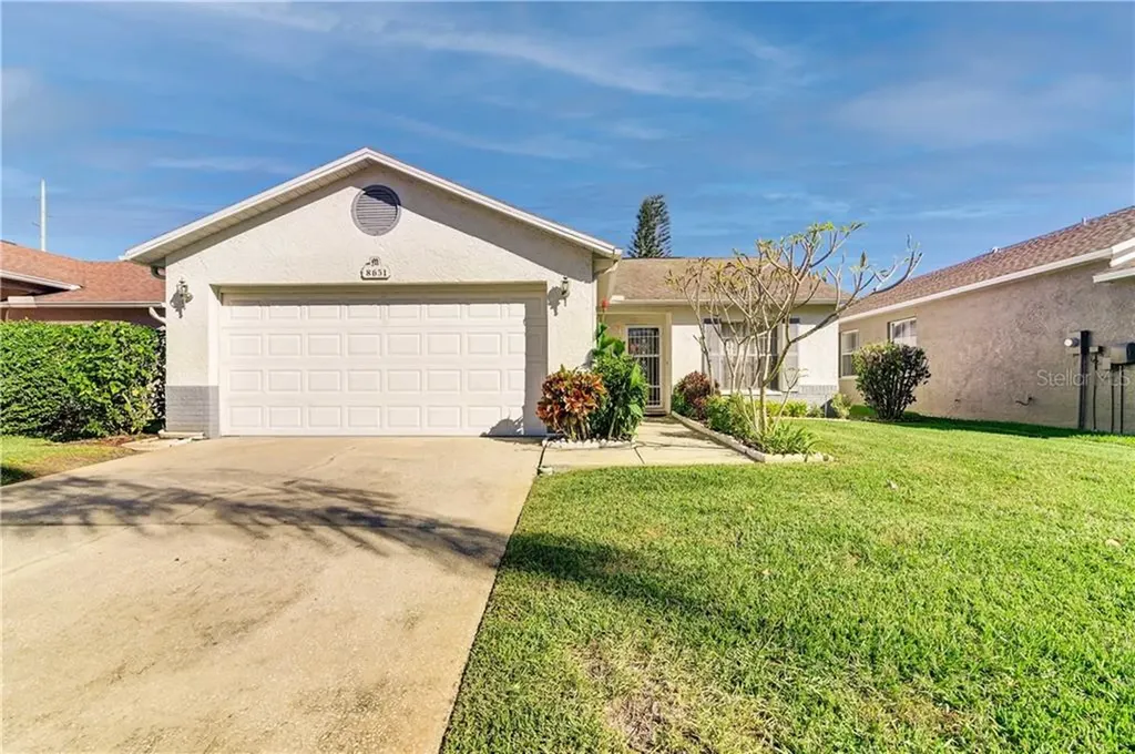 8651 Huntfield Street Tampa FL 33635