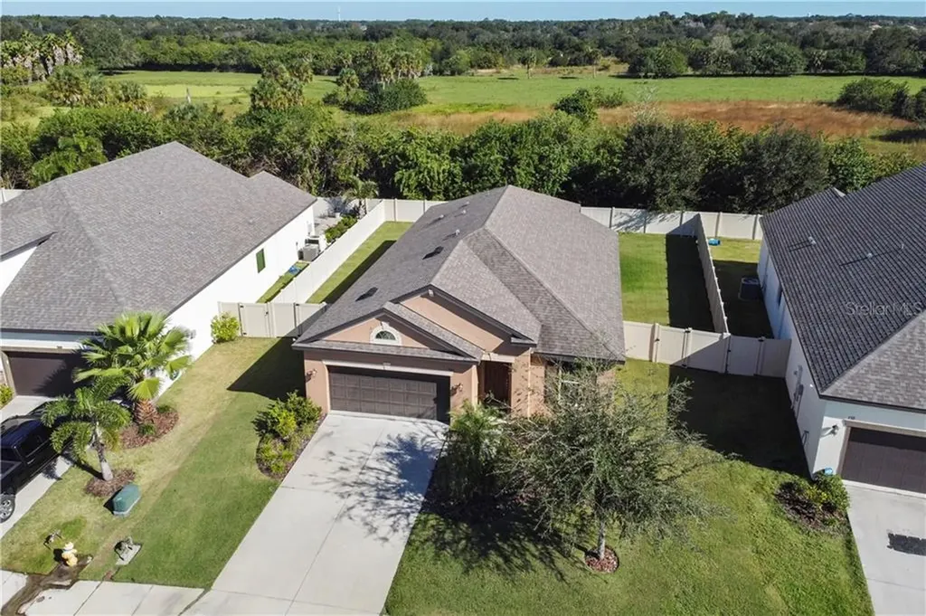 743 116th Court NE Bradenton FL 34212