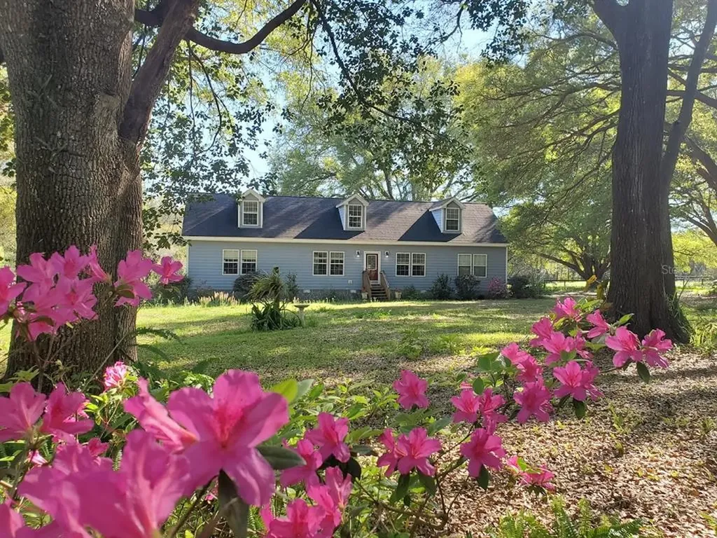 15152 SE Highway 42 Weirsdale FL 32195