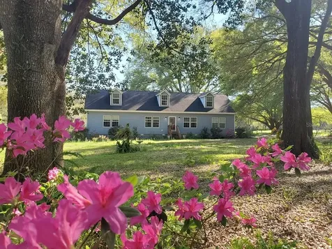 15152 SE Highway 42 Weirsdale FL 32195