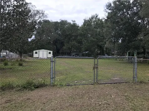 1103 N Warnell Street Plant City FL 33563