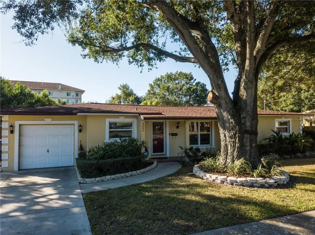 4306 W Fair Oaks Avenue Tampa FL 33611