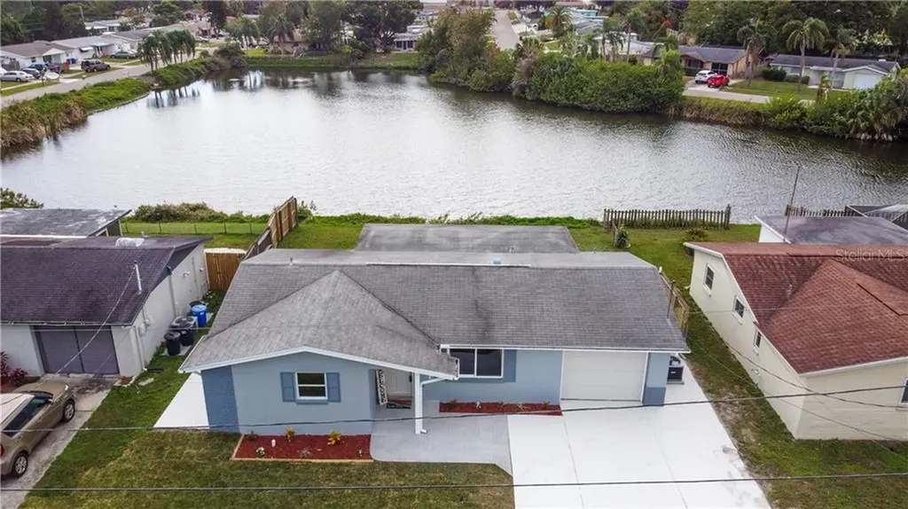 1655 Roundtree Road Holiday FL 34690